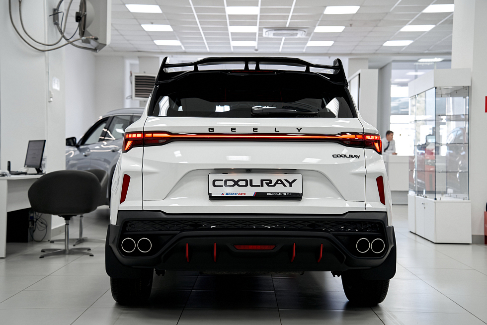 Geely Coolray Flagship, белый