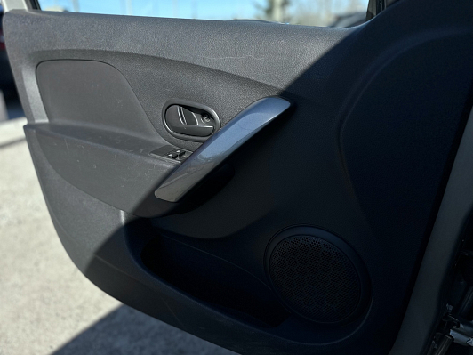 Renault Sandero Life, 2020 года, пробег 70701 км