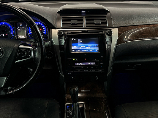 Toyota Camry Элеганс Плюс, 2016 года, пробег 140503 км