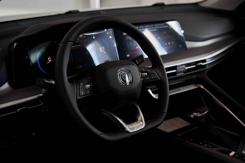 Changan UNI-S Техно, белый