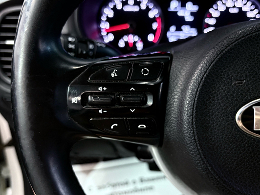 Kia Rio Лига Европы, 2018 года, пробег 100683 км