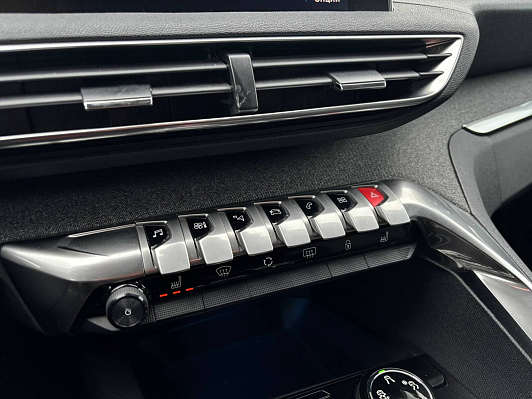 Peugeot 3008 Allure, 2018 года, пробег 151743 км