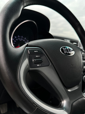 Kia Rio Luxe, 2016 года, пробег 92493 км