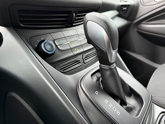 Ford Kuga Ambiente, 2017 года, пробег 144064 км