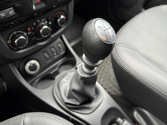 Renault Duster Luxe Privilege, 2017 года, пробег 68000 км