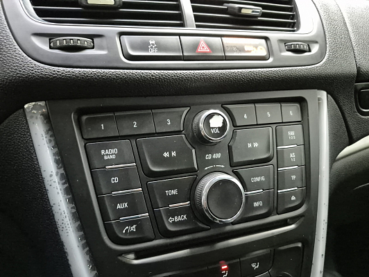 Opel Mokka Essentia, 2014 года, пробег 230024 км