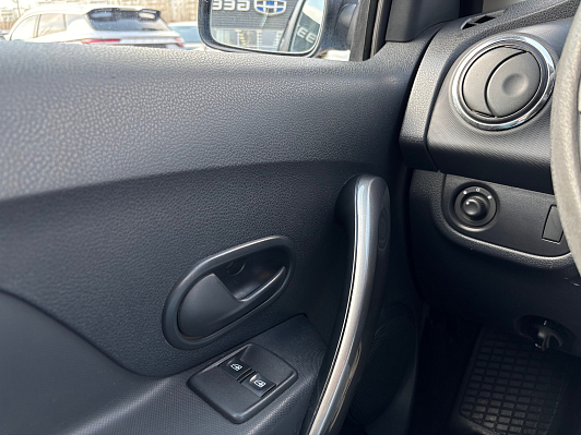 Renault Sandero, 2017 года, пробег 97000 км