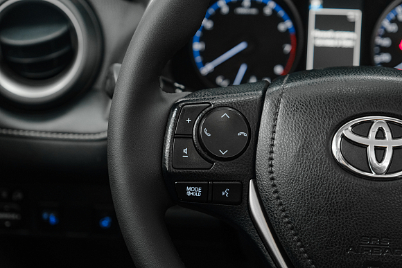 Toyota RAV4, 2017 года, пробег 187660 км