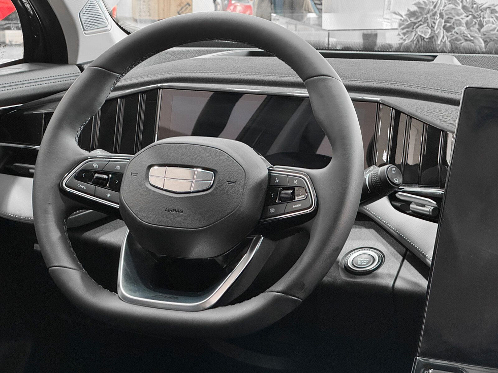 Geely Atlas Flagship, белый