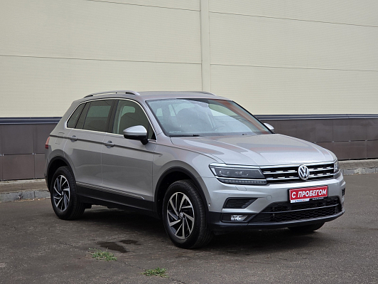 Volkswagen Tiguan, 2019 года, пробег 117212 км