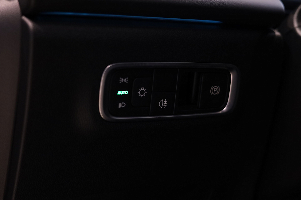 Omoda C7 Supreme, серебряный