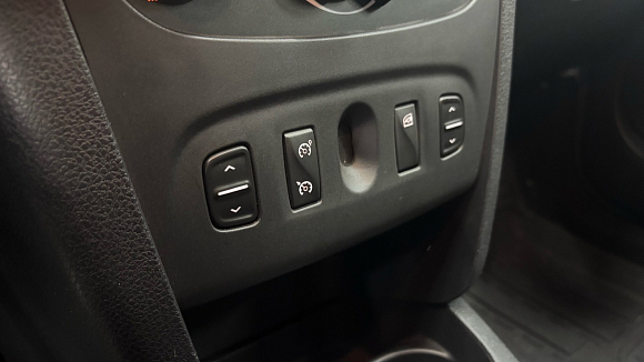 Renault Logan Luxe Privilege, 2017 года, пробег 95210 км