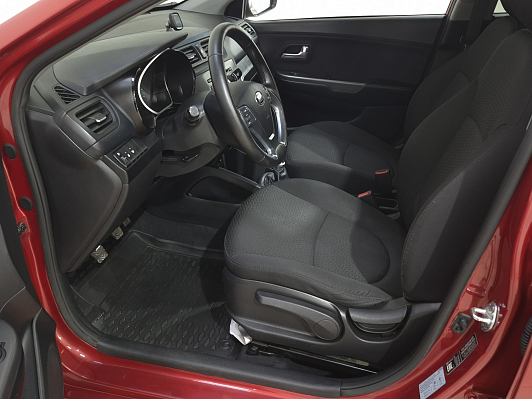 Kia Rio Luxe, 2016 года, пробег 132570 км