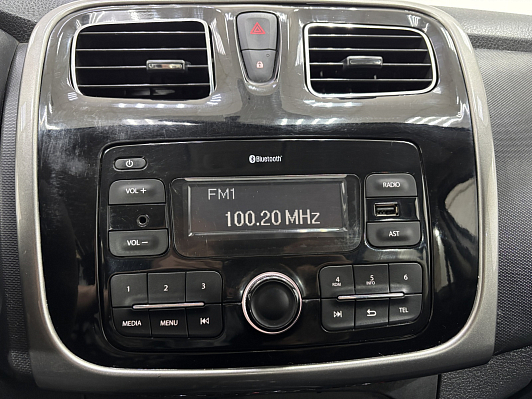 Renault Logan Privilege, 2017 года, пробег 130937 км