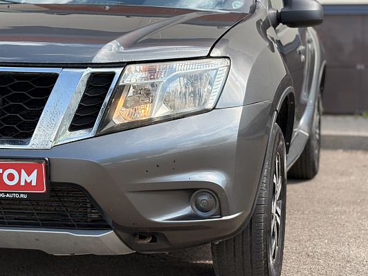 Nissan Terrano, 2015 года, пробег 185585 км