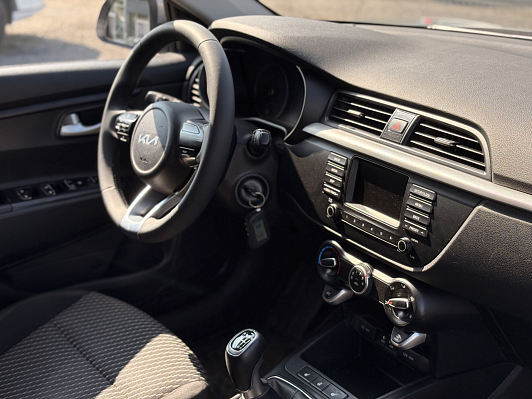Kia Rio Comfort, 2017 года, пробег 93392 км