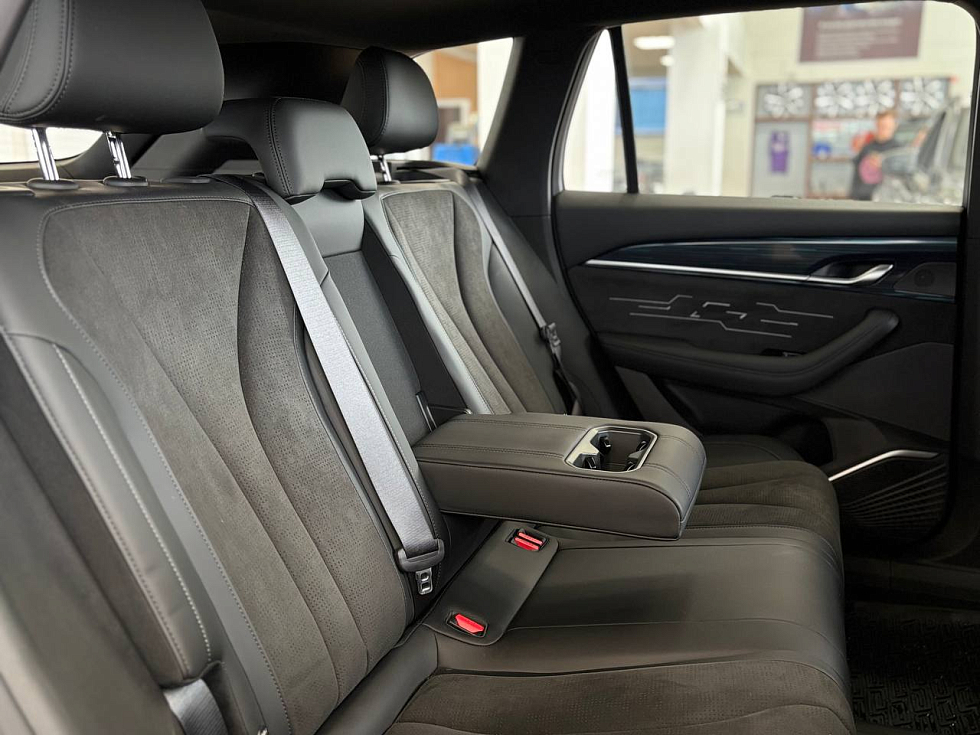 Geely Monjaro Luxury, черный