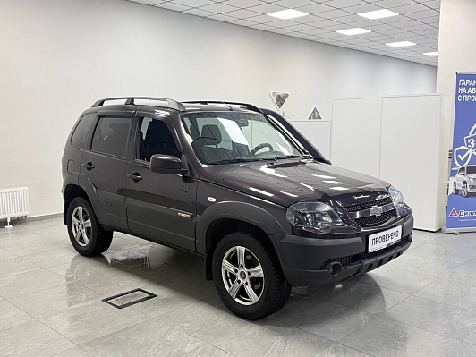 Chevrolet Niva LE+, 2017 года, пробег 156000 км