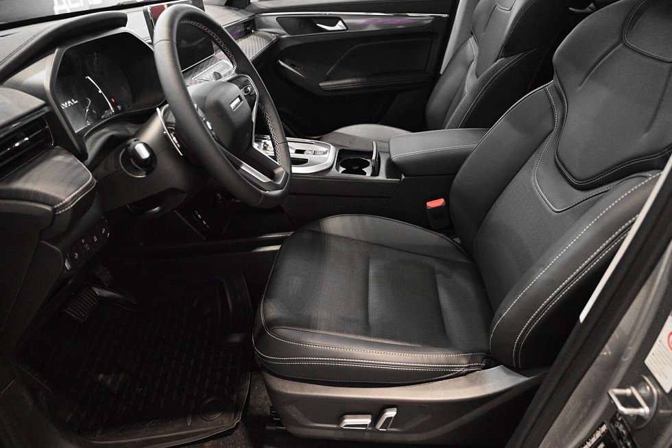 Haval Jolion Техно +, серый