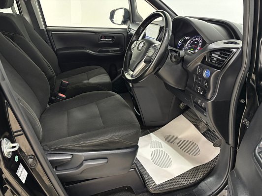 Toyota Esquire, 2017 года, пробег 97470 км