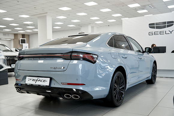 Geely Preface Flagship, серебряный
