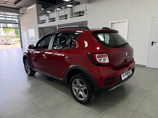 Renault Sandero Stepway Drive, 2021 года, пробег 32151 км