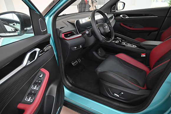 Geely Coolray Comfort, голубой