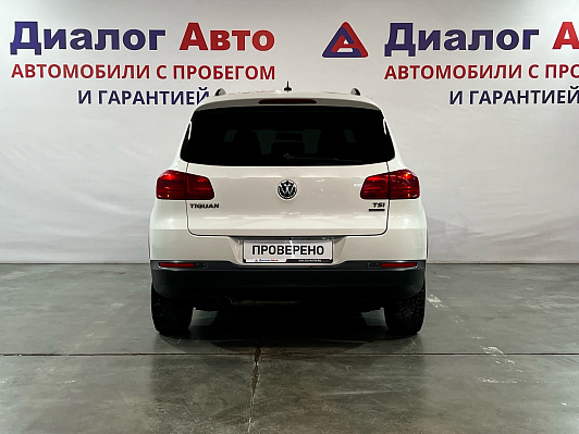 Volkswagen Tiguan Trend&Fun, 2013 года, пробег 302000 км