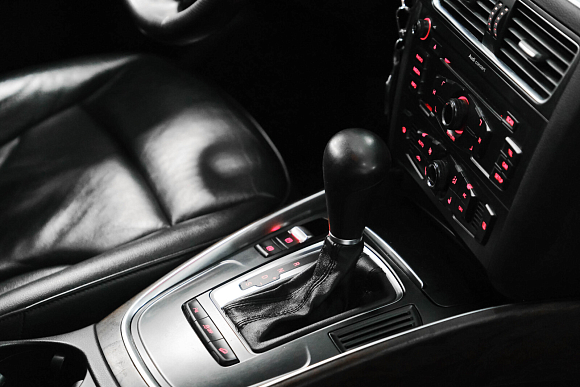 Audi Q5, 2011 года, пробег 148463 км