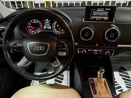 Audi A3 Ambition, 2015 года, пробег 120000 км