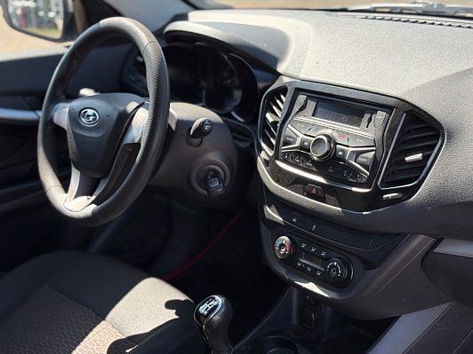 Lada (ВАЗ) Vesta Comfort Optima, 2017 года, пробег 168474 км