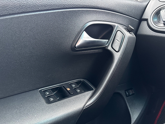 Volkswagen Polo Drive, 2018 года, пробег 135510 км