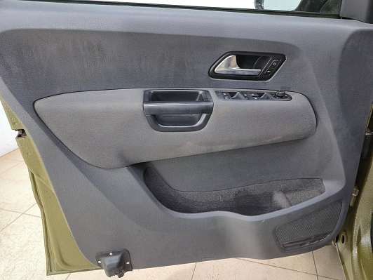 Volkswagen Amarok, 2012 года, пробег 175954 км