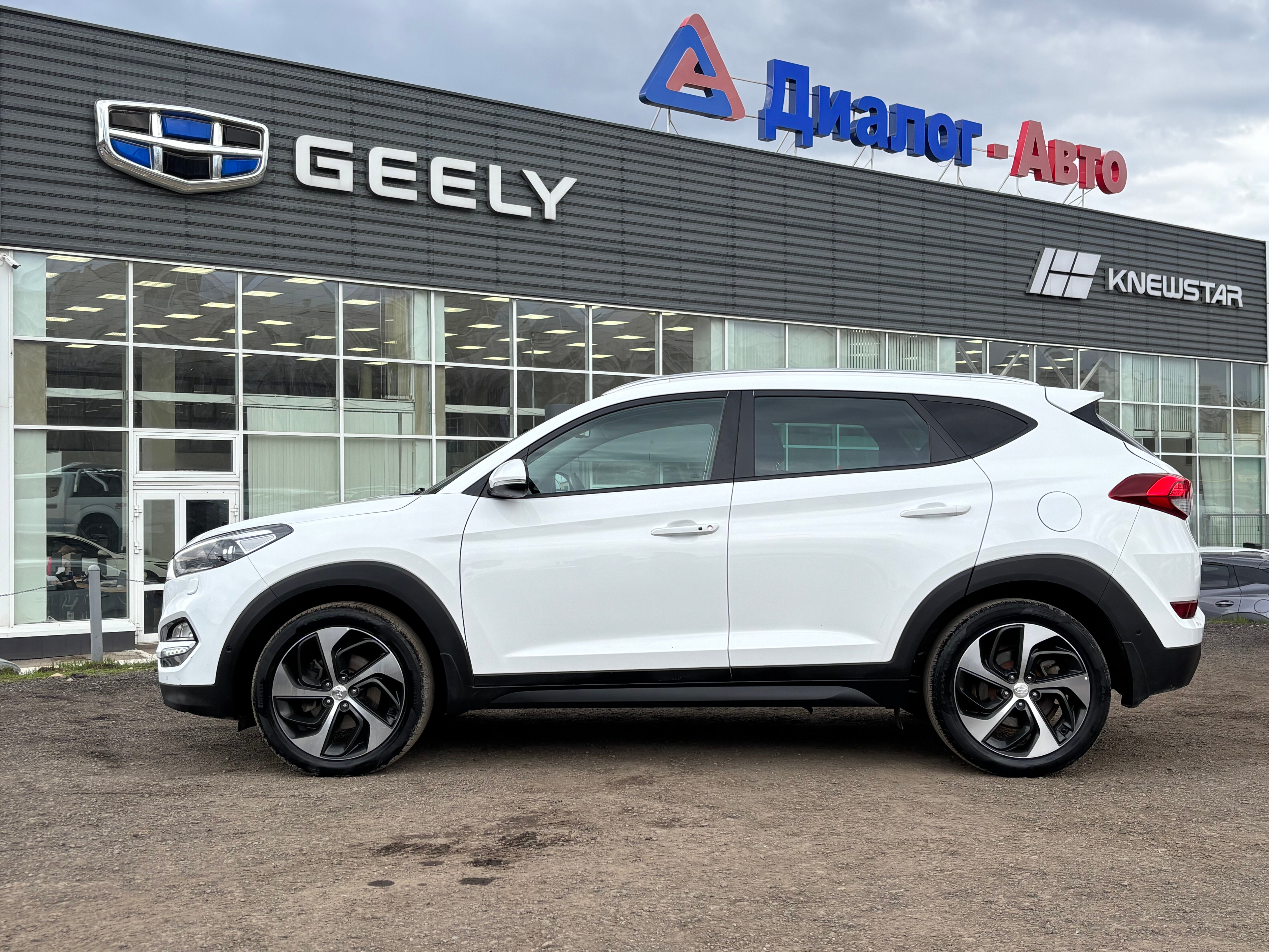 Hyundai Tucson High-Tech, 2016 года, пробег 124500 км