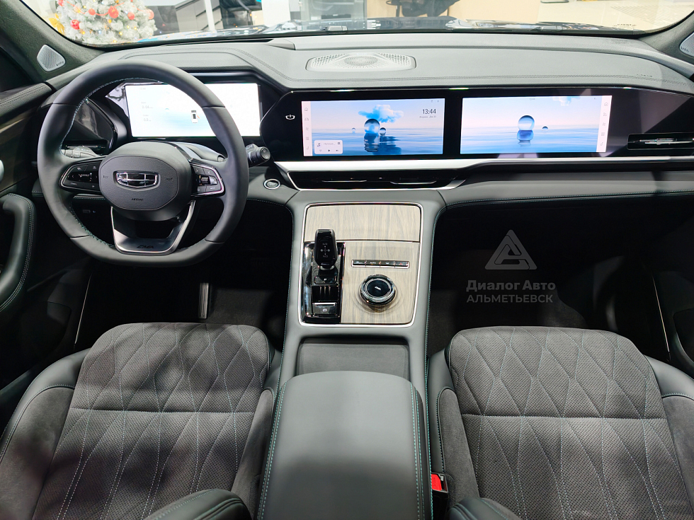 Geely Monjaro Flagship SE, серый