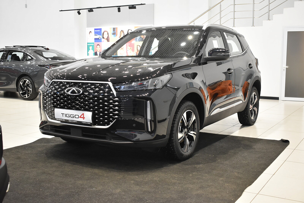 Chery Tiggo 4 MT Line, черный