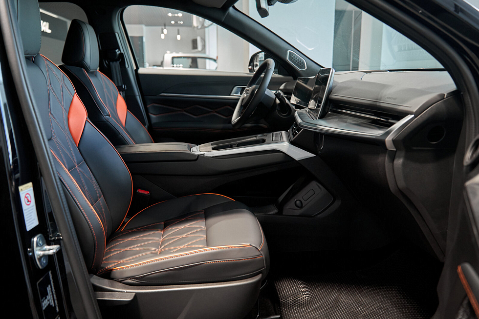 Haval F7 Премиум, черный