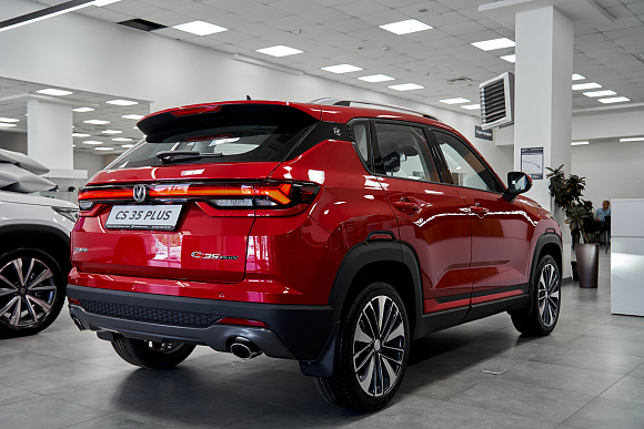 Changan CS35 Plus Tech, красный