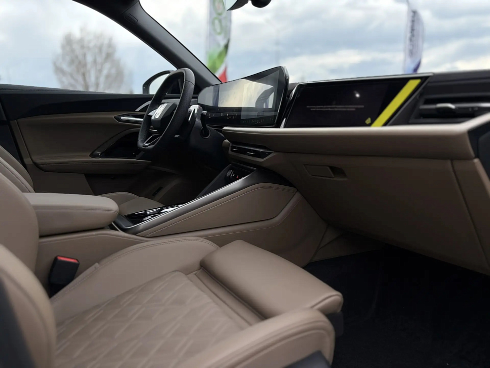 Audi Q5 40 TFSI quattro Luxury Dynamic, белый