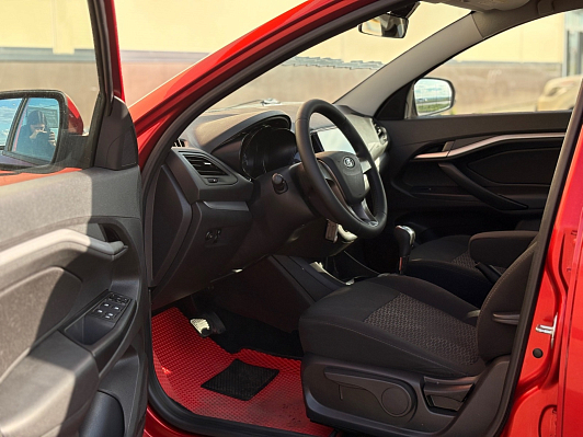 Lada (ВАЗ) Vesta Comfort Image (2018-2019), 2017 года, пробег 132961 км