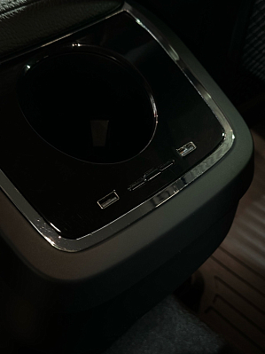 Volvo XC60 Inscription, 2018 года, пробег 525001 км