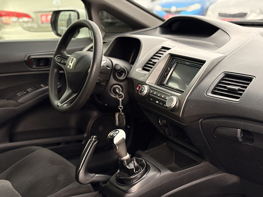 Honda Civic, 2010 года, пробег 320690 км