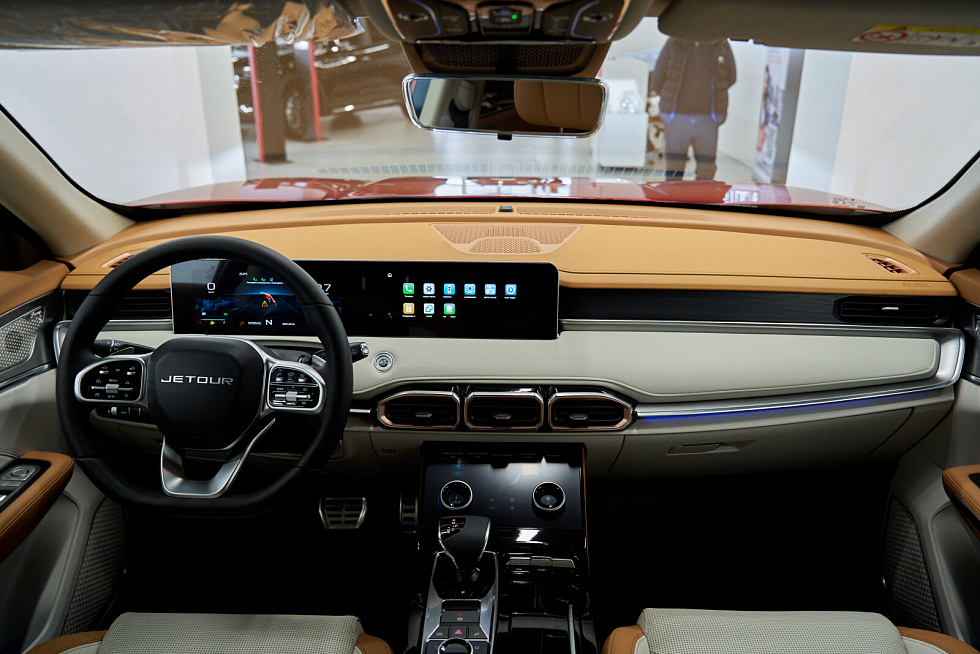 JETOUR X70 PLUS Comfort, красный