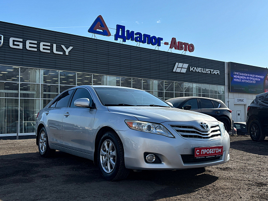Toyota Camry, 2011 года, пробег 294420 км