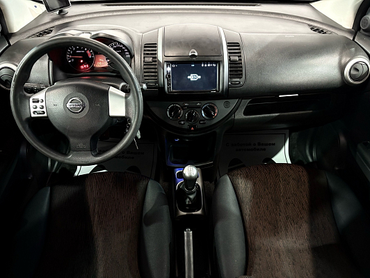 Nissan Note Luxury, 2010 года, пробег 148000 км
