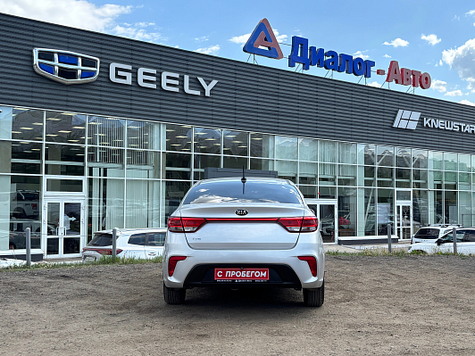 Kia Rio Luxe, 2018 года, пробег 121817 км