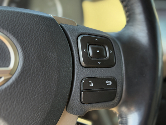 Lexus NX Luxury, 2015 года, пробег 100658 км