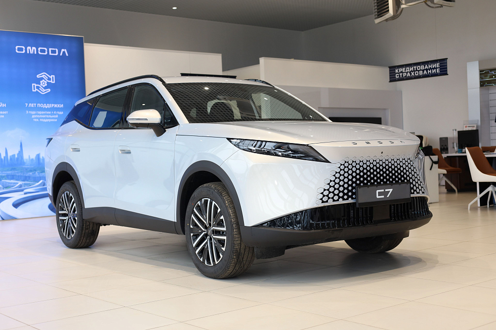 Omoda C7 Active, серебряный