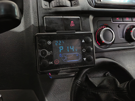 Volkswagen Caravelle, 2012 года, пробег 578497 км