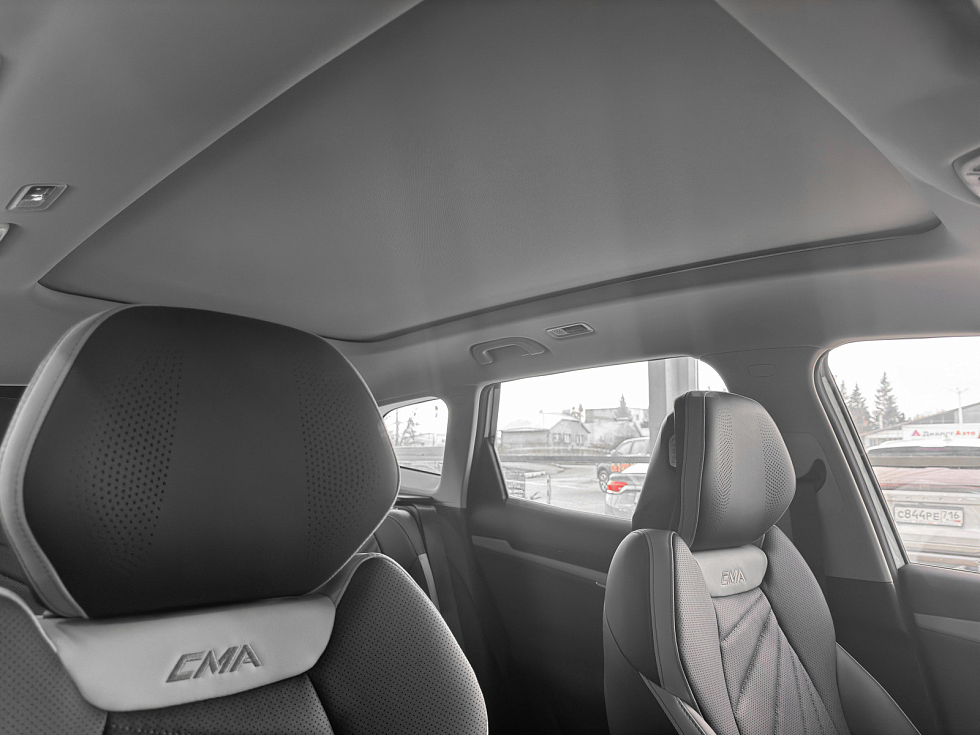 Geely Atlas Спорт, белый